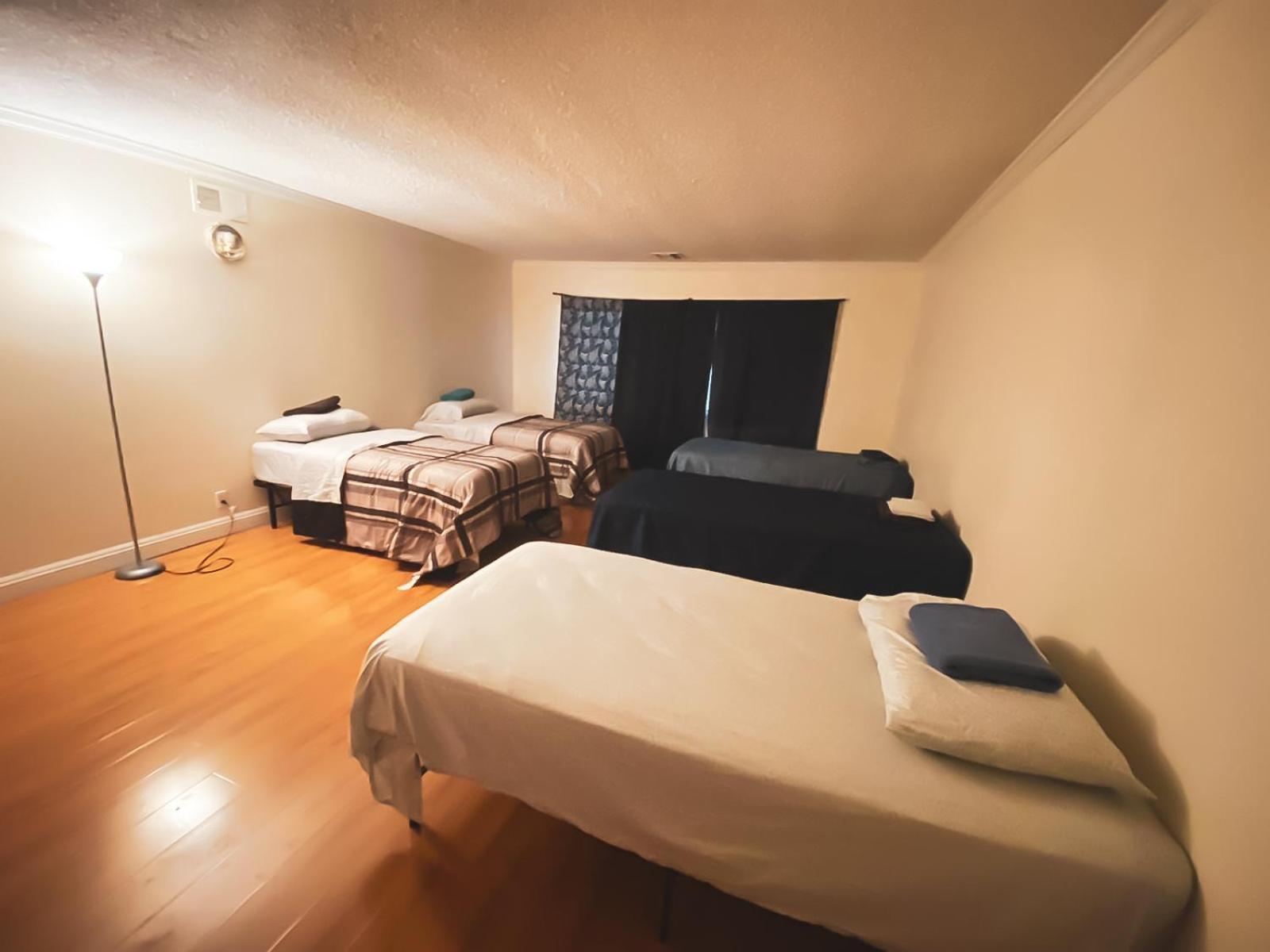 Auberge de jeunesse House Downtown Oc Santa Ana Extérieur photo